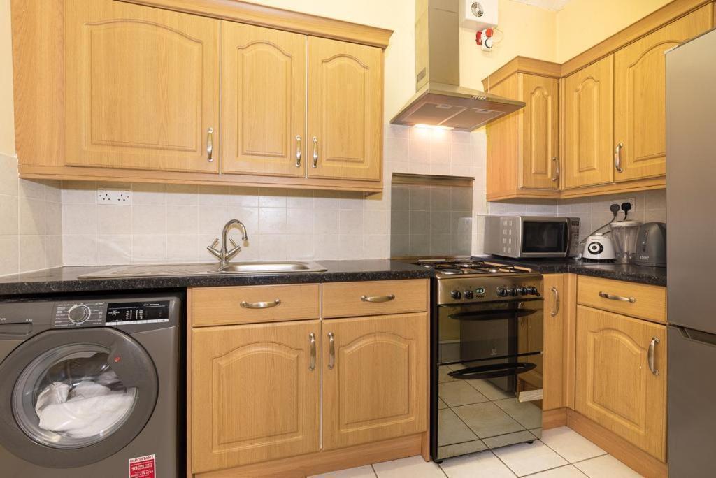 Barking Road Comfy House Leilighet London Eksteriør bilde