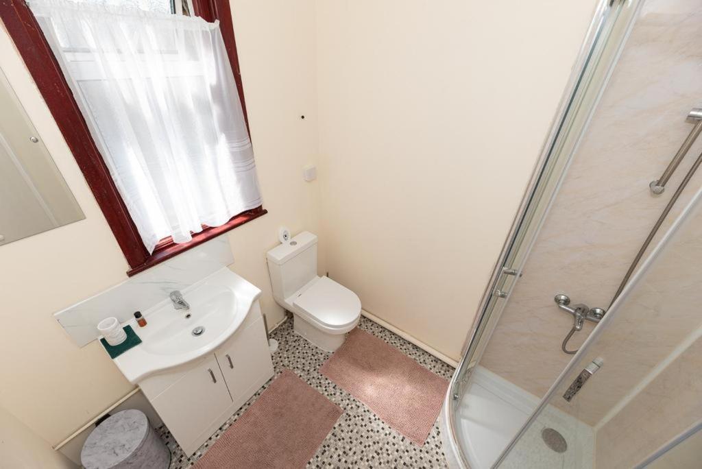 Barking Road Comfy House Leilighet London Eksteriør bilde
